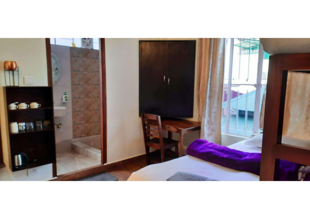 East Blue Homestay Shillong Zewnętrze zdjęcie