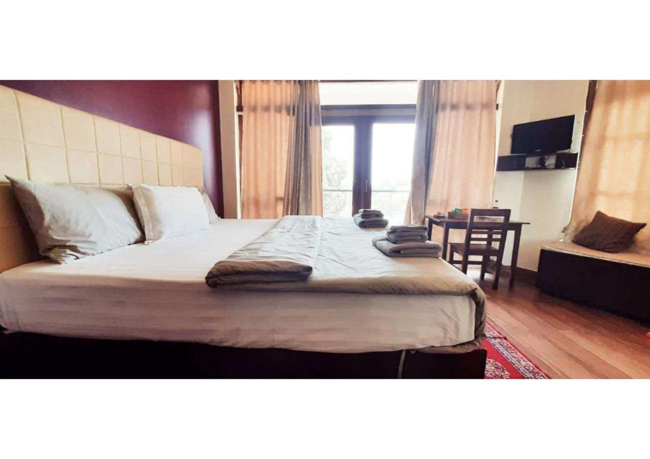 East Blue Homestay Shillong Zewnętrze zdjęcie